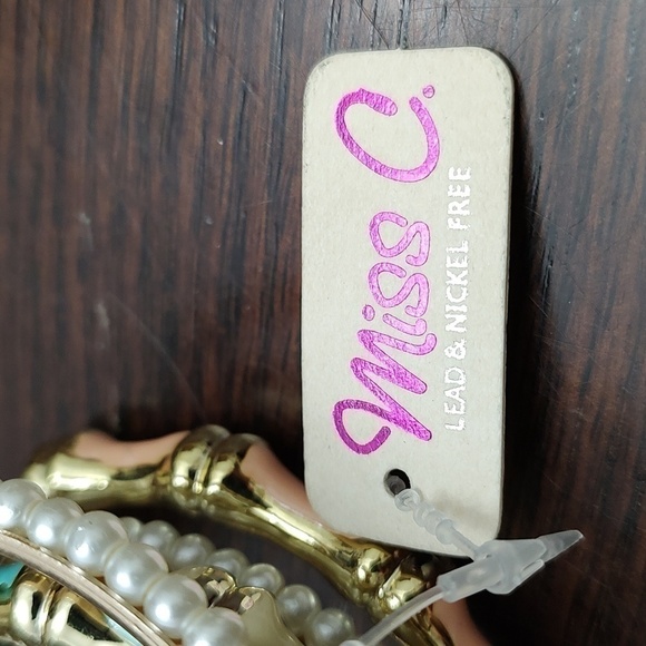 Miss C. Lead/Nickel Free 6 Piece Bangle Bracelet Set "Every Barbie Loves Bling" - Picture 6 of 6